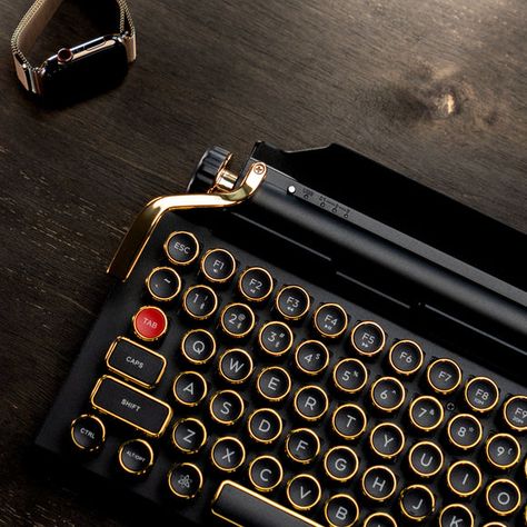 Keyboard Typewriter, Black Typewriter, Gamer Setup, Antique Typewriter, Tech Diy, Cool Writing, Mechanical Keyboard, Aesthetic Design, California Usa