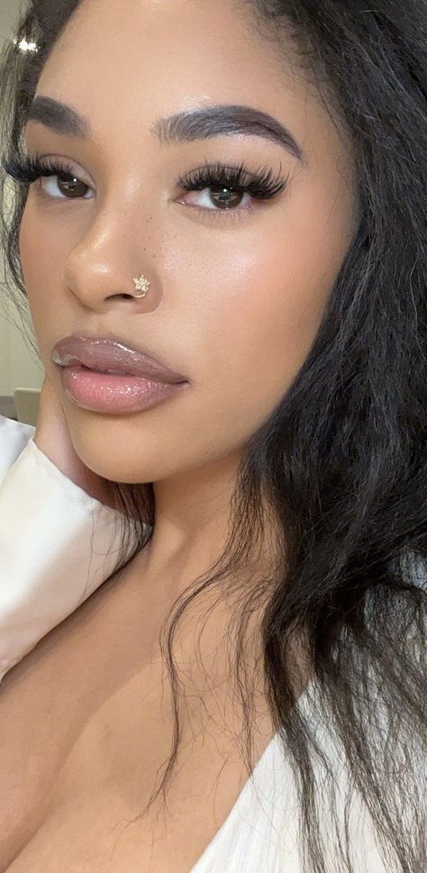 Double Nose Piercing, Cute Nose Piercings, Pretty Nose, Nose Piercing Stud, Pretty Ear Piercings, Nose Piercing Jewelry, Cute Piercings, Body Jewelry Piercing, Nose Jewelry