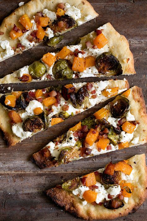 Pizza With Goat Cheese, Homemade Flatbread Recipes, Pizza Ring, Goat Cheese Pizza, Homemade Flatbread, Goat Cheese Recipes, Brussels Sprout, Flatbread Recipes, Flatbread Pizza