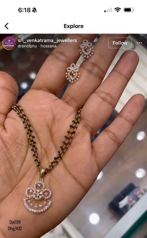 Nalla Pusalu Designs Latest Short, Modern Mangalsutra Designs, Modern Mangalsutra, Blue Blouse Designs, Western Designs, Choker Jewellery, Kundan Jewellery Bridal, Indian Wedding Jewelry Sets, Mangalsutra Design