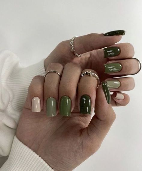 Olive Nails, Fall Nail Trends, Minimal Nails, Brown Nails, Elegant Nails, Fall Nail, Funky Nails, Minimalist Nails, Chic Nails