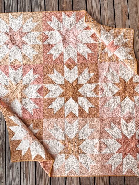 Pink Quilts Patterns, Heirloom Quilt Patterns, Old Fashioned Quilt Patterns, Quilts For Twins, Girly Quilt, Brown Quilts, Brown Quilt, Neutral Baby Quilt, Quilt Collection