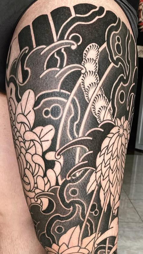 Japanese Wave Sleeve, Japanese Tattoo Leg Sleeve, Nhat Co Full Lung, Japanese Tattoo Background, Princess Mononoke Tattoo, Japanese Tattoos For Men, Cool Half Sleeve Tattoos, Half Sleeve Tattoos Drawings, Chrysanthemum Tattoo