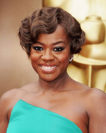 Viola Davis Best Haircuts For Wavy Hair, Short Wavy Pixie, Grown Out Pixie, French Bob, Oval Face Haircuts, Best Haircuts, Viola Davis, Different Skin Tones, Haircuts For Wavy Hair