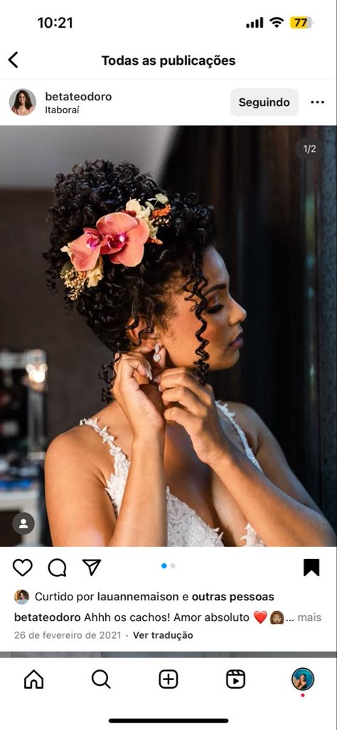 Flower Crown Hairstyle Curly Hair, Mixed Wedding Hairstyles, Curly Updo Bride, Curly Wedding Updo Black Women, Black Curly Wedding Hairstyles, Wild Wedding Hair, Flower Girl Curly Hairstyles, Biracial Wedding Hairstyles, Flowers In Natural Hair