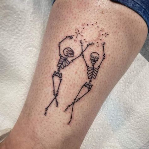 Spooky Tattoos Thigh, 2 Skeletons Tattoo, Best Friend Tattoos Skeleton, Skeleton Stomach Tattoo, Best Friend Skeleton Tattoo, Full Skeleton Tattoo, Two Skeletons Tattoo, Tiny Skeleton Tattoo, Weird Small Tattoos