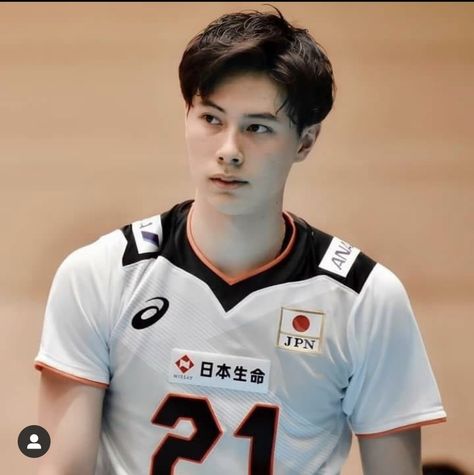 Ran Takahashi, Volleyball Photography, Japan Volleyball, Japan Volleyball Team, Japan Cute, Ryujin Nippon, Mens Volleyball, Volleyball Pictures, Run 3