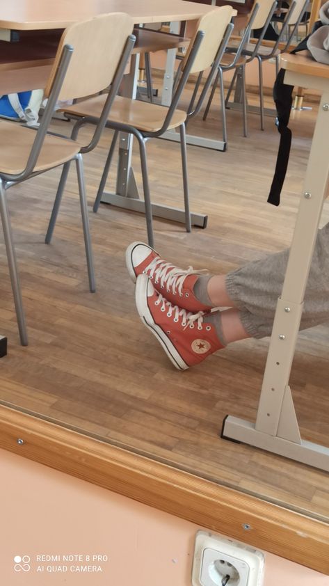 Orange Converse Aesthetic, Orange Converse Outfit, Converse Rainbow, Converse Orange, Orange Converse, Grunge Core, Converse Aesthetic, Aesthetic School, Eye Makeup Pictures