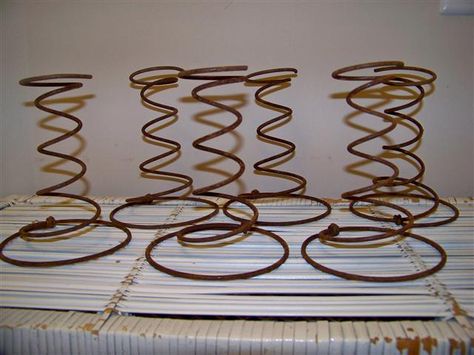 Vintage Rusty Crusty Bed Spring Coils Rusty Bed Springs, Bed Spring, Refined Rustic, Old Chair, Rustic Bedding, Bed Springs, Primitive Farmhouse, Primitive Antiques, Spring Set