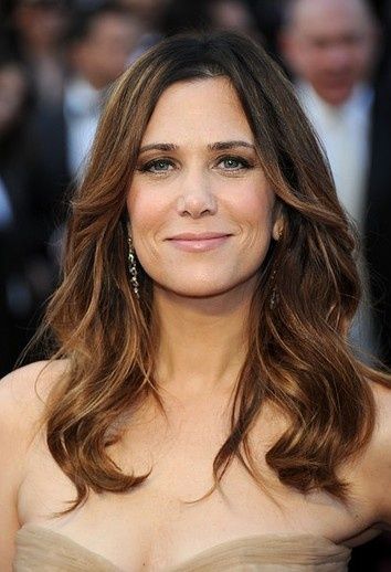 Kristen Wiig Hair, Oscar Hairstyles, Kristen Wiig, Long Curls, Beauty Looks, Brown Wig, Auburn Hair, Brown Hair With Highlights, Bridal Beauty