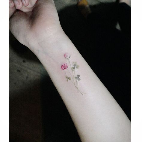 Delicate Irish Tattoo, Delicate Shamrock Tattoo, Small Thistle Tattoo Simple, Thistle And Clover Tattoo, Crimson Clover Tattoo, Clover Tattoo For Women, Shamrock Tattoo For Women, 3 Leaf Clover Tattoo, Irish Flower Tattoo