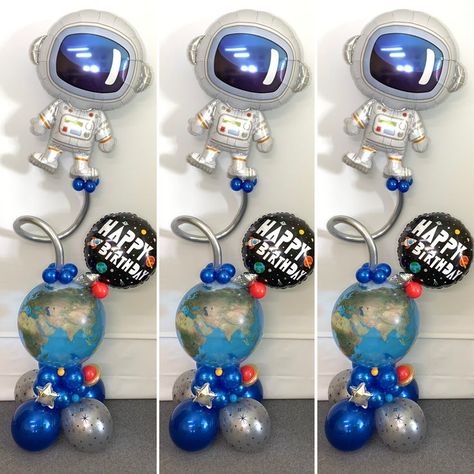 Space Theme Balloon Bouquet, Space Balloon Bouquet, Space Theme Centerpiece Ideas, Space Theme Party Favors, Space Centerpiece Ideas, Space Theme Party Decorations, Space Balloons, Space Themed Birthday, Space Party Decorations