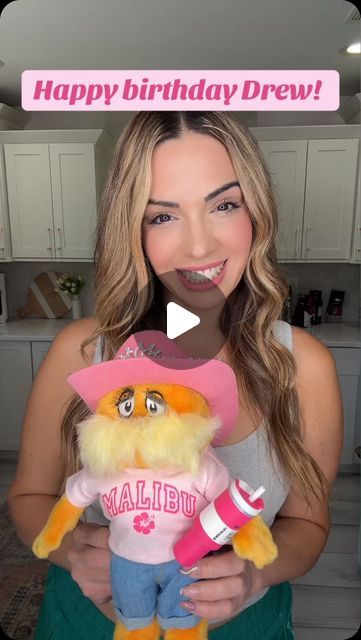 Laura | Mom Life Humor, Cooking + Hacks on Instagram: "MAKE A PREPPY LORAX WITH ME FOR DREW’S BIRTHDAY 💕🎉 All of the items I used and where to buy them are listed below!  Lorax plush: Amazon Clothing: @ababiedoll_clothing on Etsy  Mini Stanley keychain: @thefelizco on Etsy Cowgirl hat: Amazon Rhinestone crowns: Amazon Silver glitter glue: @hobbylobby  Fake lashes: Amazon  #momlife #preppy #preppylifestyle #preppystyle #momsofinstagram" Lorax Plush, Lashes Amazon, Mom Life Humor, Preppy Stanley, Mini Stanley, Preppy Cowgirl, Mom Life Funny, Birthday Presents For Friends, Amazon Clothing