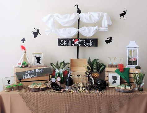 Peter Pan / Birthday "Skull Rock Birthday Bash" | Catch My Party Peter Pan Birthday, Neverland Party, Kids Pirate Party, Parties Themes, Disney Parties, Peter Pans, Peter Pan Party, Skull Rock, Grown Up Parties