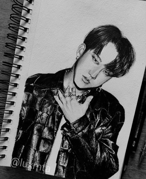 Changbin Drawing Easy, Changbin Drawing Pencil, Changbin Sketch, Changbin Drawing, Straykids Drawing, Idol Drawing, Changbin Fanart, Pool Drawing, Kids Watercolor