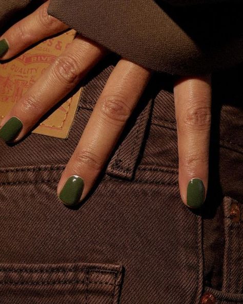 Moss Green Nails, Moody Neutrals, Green Mani, Spring Inspo, Vegan Clean, Green Nail Polish, Spring Nail Colors, Nail Colour, Dark Nails