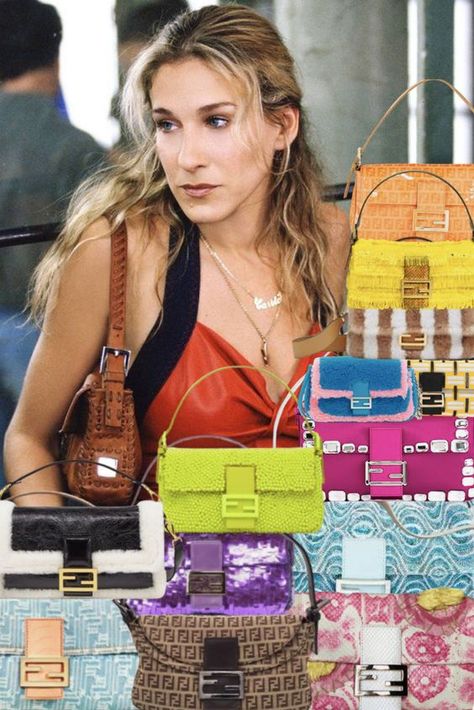 Carrie Bradshaw Baguette, Carrie Bradshaw Purse, Carrie Bradshaw Fendi Baguette, Carrie Bradshaw Bags, Fendi Baguette Street Style, Fendi Baguette Outfit, Fendi Baguette Vintage, Vintage Bag Outfit, Vintage Fendi Baguette