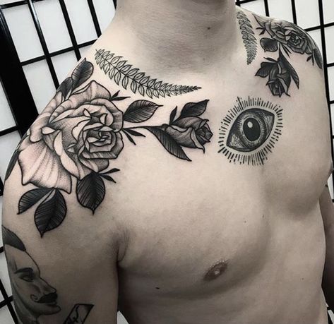 Tato Jam, Jack Peppiette, Men Flower Tattoo, Floral Tattoo Shoulder, Mens Shoulder Tattoo, Cool Chest Tattoos, Pieces Tattoo, Flower Tattoo Shoulder, Ornamental Tattoo