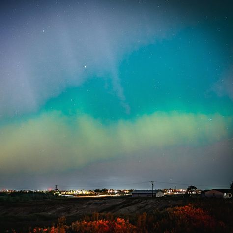 📍Caldwell, ID #auroraborealis #idaho #photooftheday #northernlights Boise Idaho, May 11, Aurora Borealis, Idaho, Landscape Photography, Northern Lights, Photographer, Photography, On Instagram