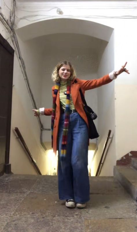 Tiktok Winter Outfits, Vintage Rock Aesthetic Outfit, 70s Tomboy Style, Plus Size 80s Fashion, Rehearsal Outfits Theatre, 1970s Winter Fashion, Colorful Hippie Outfits, Miss Frizzle Outfits, Artistic Outfits Aesthetic