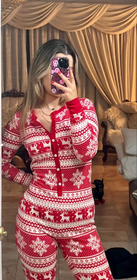 Onesie | christmas outfit | pajamas | holiday ideas | cozy outfit | thermal pajama | that girl christmas #christmas Victoria’s Secret Christmas Pajamas, Christmas Pajamas Onesie, Winter Pijama Cozy, Christmas Pajamas Women Cute, Cute Christmas Pjs For Women, Fluffy Christmas Pajamas, Skims Christmas Pajamas, Cozy Christmas Pajamas, Christmas Chill Outfit