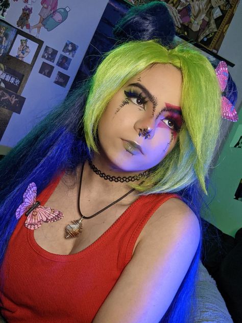 Here's my 14 yr old Jolyne cujoh cosplay 🥳 Jolyne Kujo Outfit Ideas, Jolyne Kujo Makeup, Jolyne Screencap, Stone Ocean Jolyne, Jolyne Cujoh Cosplay, Cosplay Makeup, Casual Cosplay, Face Paint, Carnival Face Paint