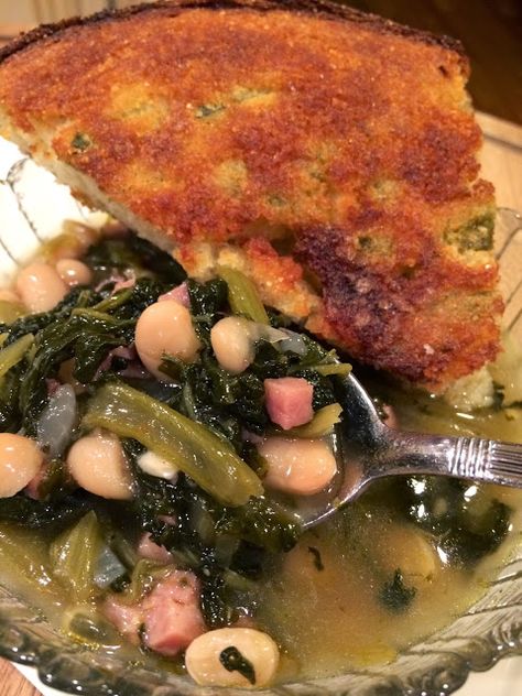 If you love turnip greens, you will love my turnip green soup with ham and beans :) Swamp Soup Recipe, Turnip Green Soup, White Beans And Ham, Turnip Recipes, Green Soup, Ham Soup, Ham And Beans, Turnip Greens, Northern Beans