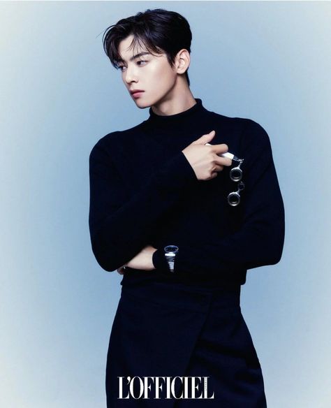 Cha Eun Woo unravels his mesmerizing gorgeous visuals on the cover of L'Officiel Philippines Kang Ho Song, Kim Yuna, Lee Dong Min, Woo Woo, Eunwoo Astro, Cha Eun Woo Astro, Eun Woo Astro, Korean Idol, Cha Eun Woo