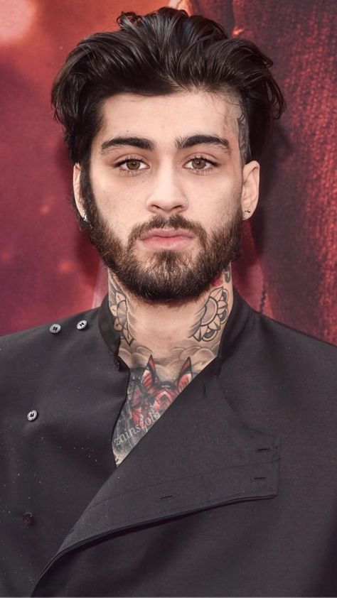 Zayn Malik Hairstyle Long, Mens Short Messy Hairstyles, Short Messy Hairstyles, Boys Haircuts Long, Zayn Music, Boys Haircuts Long Hair, Hairstyle And Beard, Haircuts Long Hair, Zayn Malik Photoshoot