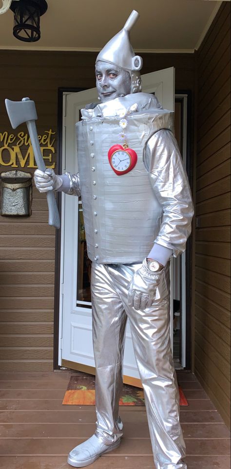 Tim Man Costume Diy, Tin Man Costume Diy, Homemade Tin Man Costume, Tin Man Costume, Diy Tin Man Costume For Men, Wizard Of Oz Costumes Diy Tin Man, Diy Tin Man Costume, Tin Man Wizard Of Oz, Tin Man Costumes