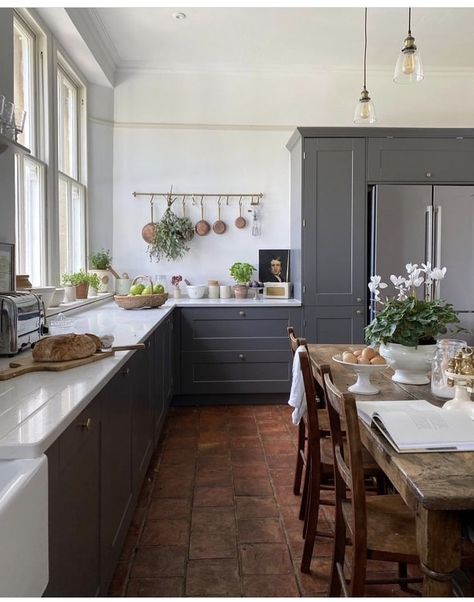 Terracotta Floor Kitchen, Terracotta Kitchen Floor, Grey Shaker Kitchen Cabinets, English Cottage Kitchens, Terracotta Kitchen, Grey Shaker Kitchen, English Cottage Decor, Marble Island, Terracotta Floor