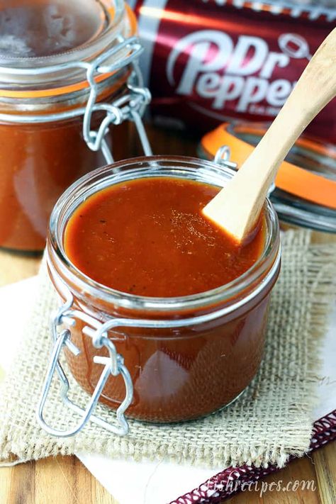 Dr Pepper Barbecue Sauce Pepper Bbq Sauce, Dr Pepper Bbq Sauce, Dr Pepper Soda, Barbecue Sauces, Roasted Rhubarb, Homemade Barbecue, Barbecue Sauce Recipes, Bbq Sauces, Homemade Barbecue Sauce