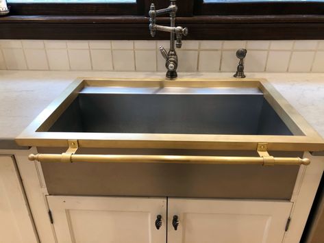 Constantine IV sink install photo Stainless Steel Apron Sink With Towel Bar, Mixed Metal Kitchen, Apron Sinks, Stainless Steel Apron Sink, Kitchenette Ideas, Coastal Kitchens, Custom Range Hoods, Large Kitchen Sinks, Double Basin Kitchen Sink