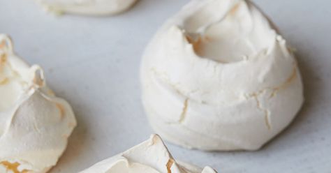 In this recipe from Australian cookbook author Odette Williams, French meringue bakes up into crisp shells with gooey centers. They're the perfect canvas for whipped cream, curd, and seasonal fruit. Easy Meringue Recipe, Meringues Recipe, Odette Williams, Snap Peas Recipe, Easy Meringues, French Meringue, Lime Curd, Meringue Recipe, Seasonal Fruit