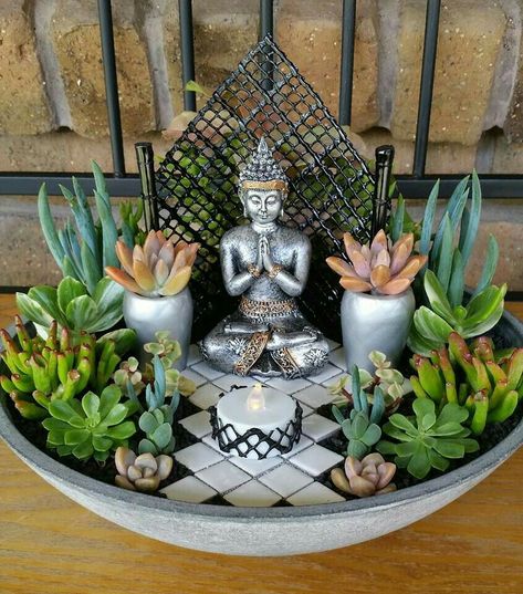 Small Water Gardens, Cactus Terrarium, Mini Zen Garden, Deco Zen, Buddha Garden, Zen Garden Design, Meditation Room Decor, Buddha Decor, Meditation Garden