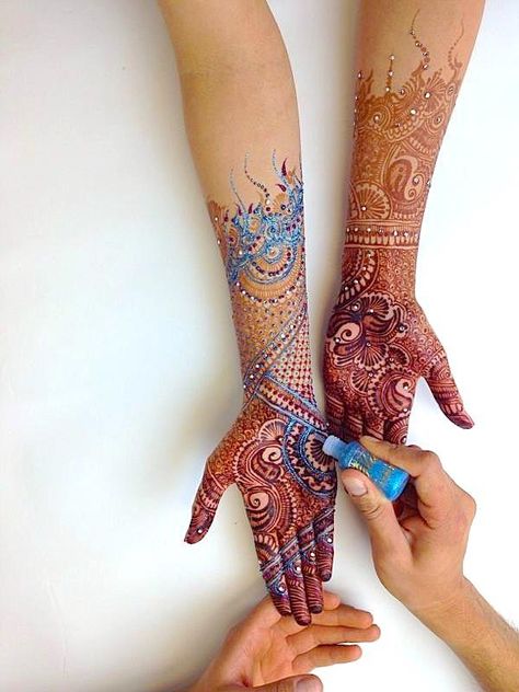 Henna by:Ash Kumar Le Manoosh, Glitter Henna, Henne Tattoo, See Tattoo, Hand Tattoos For Girls, Mehndi Tattoo, Hippie Chick, Henna Tattoos, Henna Patterns