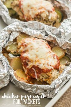 These Chicken Parmesan Foil Packets are loaded with veggies for a full meal deal! The ultimate comfort food made right in one pack, on the grill or in the oven, with almost NO clean up! These chicken foil packets are the perfect make ahead meal for camping or busy summer days. With step by step RECIPE VIDEO #camping #recipe #recipes #chicken #chickenrecipes #chickendinner #parmesan #cheese #dinner #dinnerrecipes Chicken Foil Packets, Foil Pack Dinners, Foil Packet Dinners, Foil Pack Meals, Foil Dinners, Foil Packet Meals, Pasta Sides, Easy Camping Meals, Foil Packets