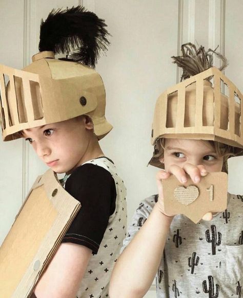 fantasias de papelao arqueiro Cheap Halloween Costumes Diy, Cheap Diy Halloween, Halloween Costume Ideas For Kids, Costume Ideas For Kids, Diy Fantasia, Diy Halloween Costume Ideas, Cheap Halloween Diy, Cardboard Costume, Cheap Costumes