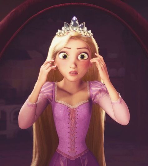 Rapunzel with Her Crown Rapunzel Crown, Lost Princess, Familia Real, Princess Rapunzel, The Princess, Rapunzel, Tangled, Crown, Lost