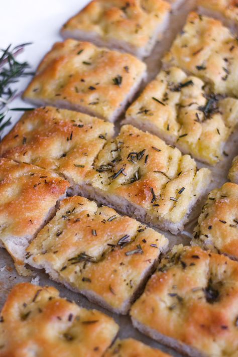 This delicious Easy Ligurian Focaccia Bread with rosemary is an authentic Ligurian bread recipe that is is homemade and topped with fruity extra-virgin olive oil, fresh rosemary, and some flaky sea salt. Rosemary Ciabatta Bread Recipe, Bread With Rosemary, Recipes Using Fresh Rosemary And Thyme, Authentic Focaccia Bread Recipe, Herbed Focaccia Bread, Rosemary Sea Salt Bread, Rosemary Garlic Foccacia Bread, Faccia Bread Recipes, Rosemary Foccacia Bread