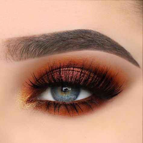 Orange Eye Makeup, Alat Makeup, New Years Eve Makeup, Make Up Inspiration, Smink Inspiration, Red Makeup, Makijaż Smokey Eye, Makeup Hacks, Make Up Looks