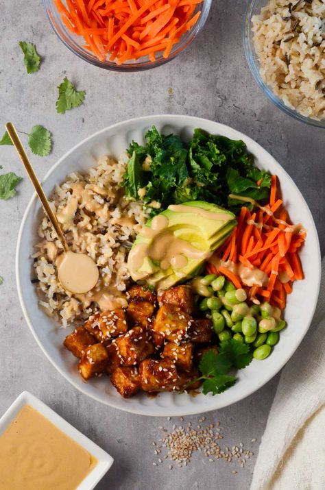 Crispy Asian Tofu, Vegan Nourish Bowl, Tofu Buddha Bowl, Asian Tofu, Tofu Bowl, Buddha Bowls Recipe, Healthy Bowls Recipes, High Protein Meal Prep, Healthy Bowls