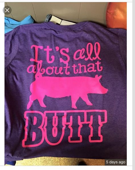 Ffa Mom Shirts, Pig Show Box Ideas, Pig Sayings Quotes, Show Pig Shirts, 4h Pigs, Showing Pigs, Show Pigs, Livestock Showing, Pig Clothes