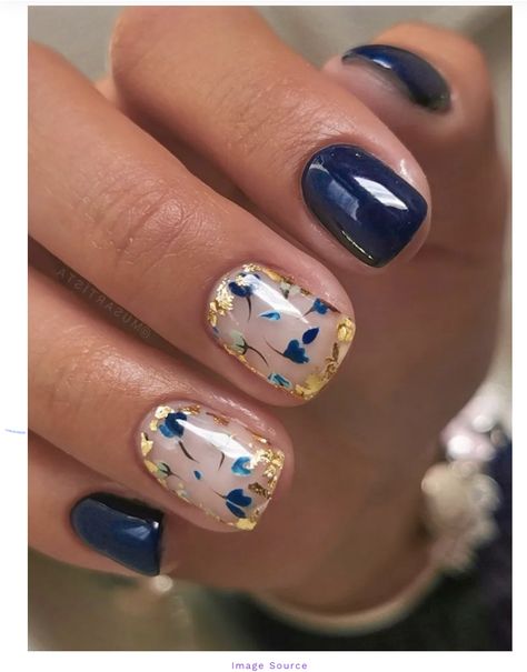 Blue Gold Nails, Blue Wedding Nails, Dark Blue Nails, Pink Glitter Nails, Smink Inspiration, Gold Nail, Her Nails, Pearl Nails, Foil Nails