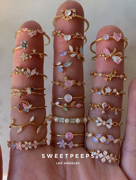 Girly Accessories Jewellery, Aesthetic Gold Rings, Cute Aesthetic Jewelry, Sweetpeeps Jewelry, Korean Rings, Minimalist Accessories Jewellery, Luxury Wedding Ring, Simplistic Jewelry, Cute Jewellery