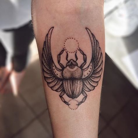 Scarab Beetle Tattoo, Scarab Tattoo, Design Tatuaje, Beetle Tattoo, Egiptul Antic, Egypt Tattoo, Egyptian Tattoo, Arm Band Tattoo, Sleeve Tattoos For Women