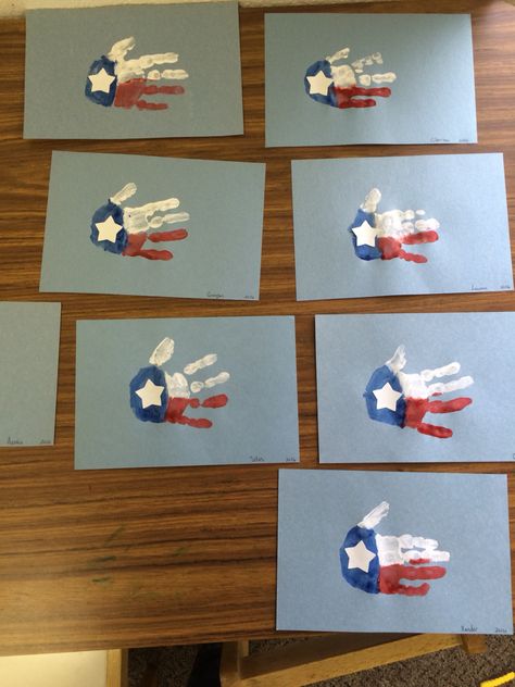 Texas flag handprint Texas Rodeo Crafts Preschool, Go Texan Day Activities, Texas Flag Craft Preschool, Country Activities For Preschool, Texas Preschool Theme, Texas Week Preschool, Texas Theme Preschool Activities, Flag Activities Preschool, Texas Flag Craft