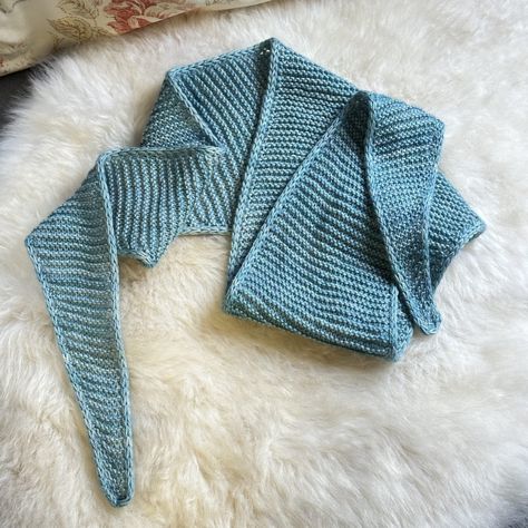 The Simple Thing (Shawl) – Heathland Knits Free Knit Shawl Patterns, Shawl Scarf Pattern, Easy Scarf Knitting Patterns, Yarn Shawl, Simple Scarf, Cowl Knitting Pattern, Diy Scarf, Making Stuff, Knit Shawl