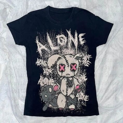 Horror Kawaii, Kawaii Grunge, Cute Horror, Emo Shirts, 2000s Emo, Hair Accessories Pins, Black Grunge, Scene Kids, Emo Outfits