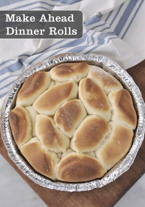 Complete the perfect family dinner with these easy Make Ahead Dinner Rolls! Keep a few in the freezer for quick weeknight meals. Parkerhouse Rolls, Holiday Meal Prep, Parker House Rolls, Homemade Rolls, Biscuit Rolls, Baked Bread, Bread Bun, Printable Checklist, Parker House